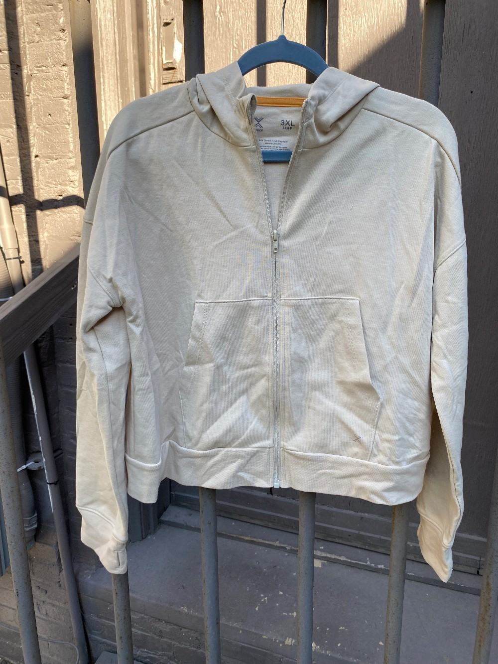 Xersion cropped hoodie size 3x New with tags
