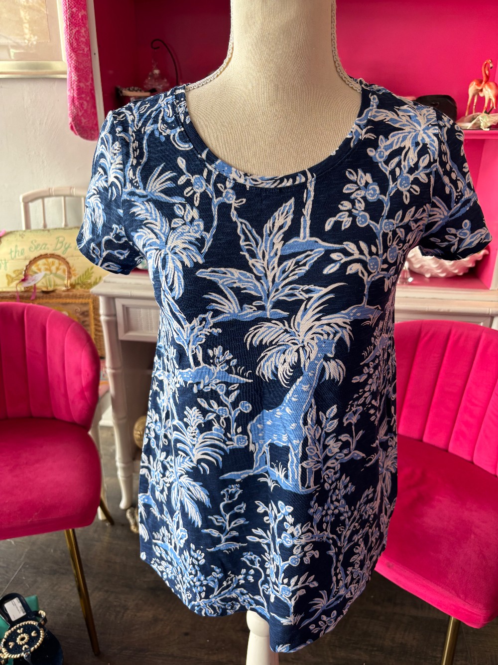 Lilly Pulitzer tee size XXS NWT