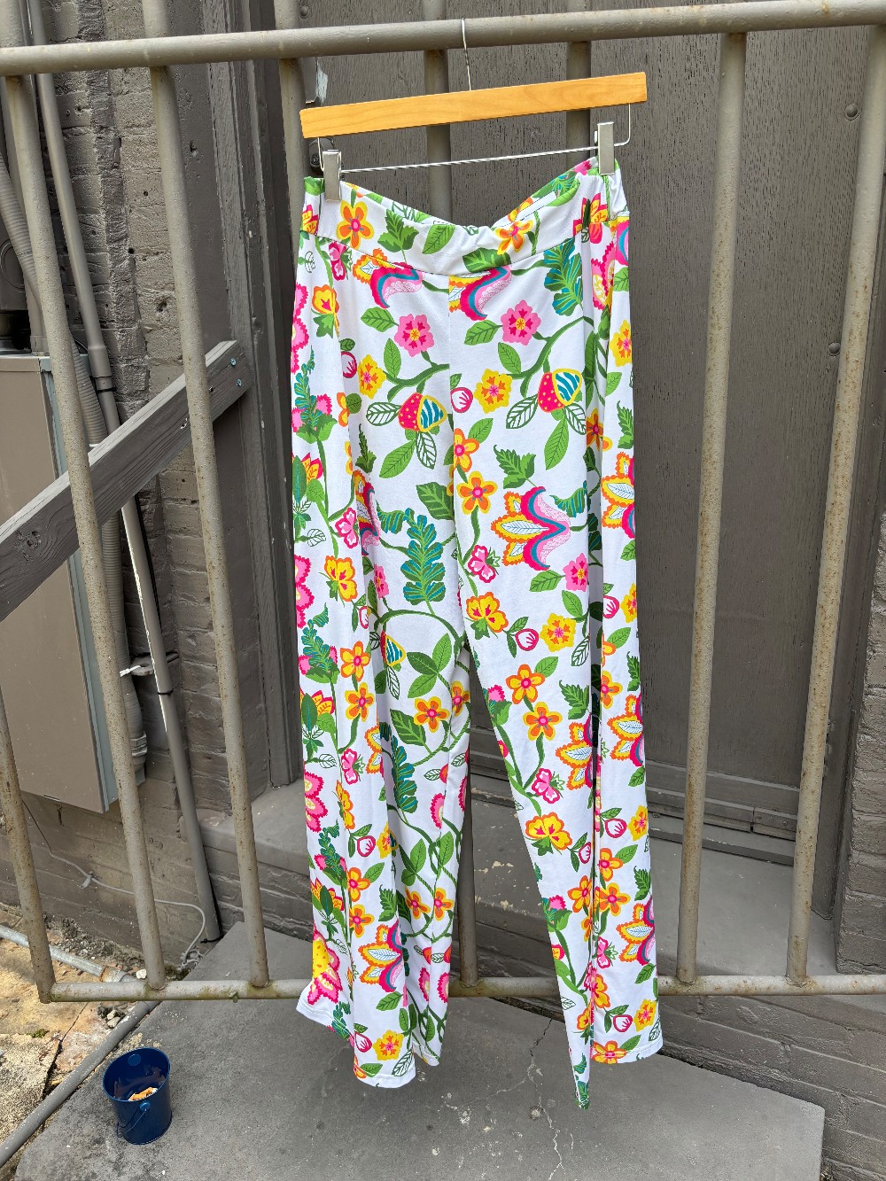 Lolly Wolly Doodle pants size XL
