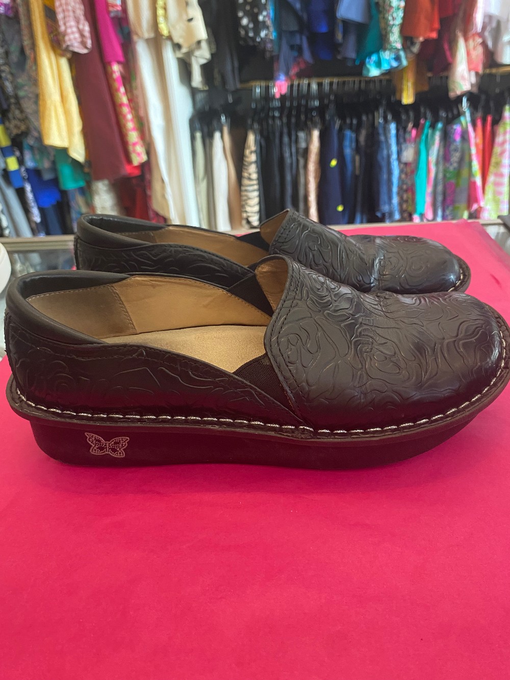 Alegria Clogs size 38 (8-8.5)