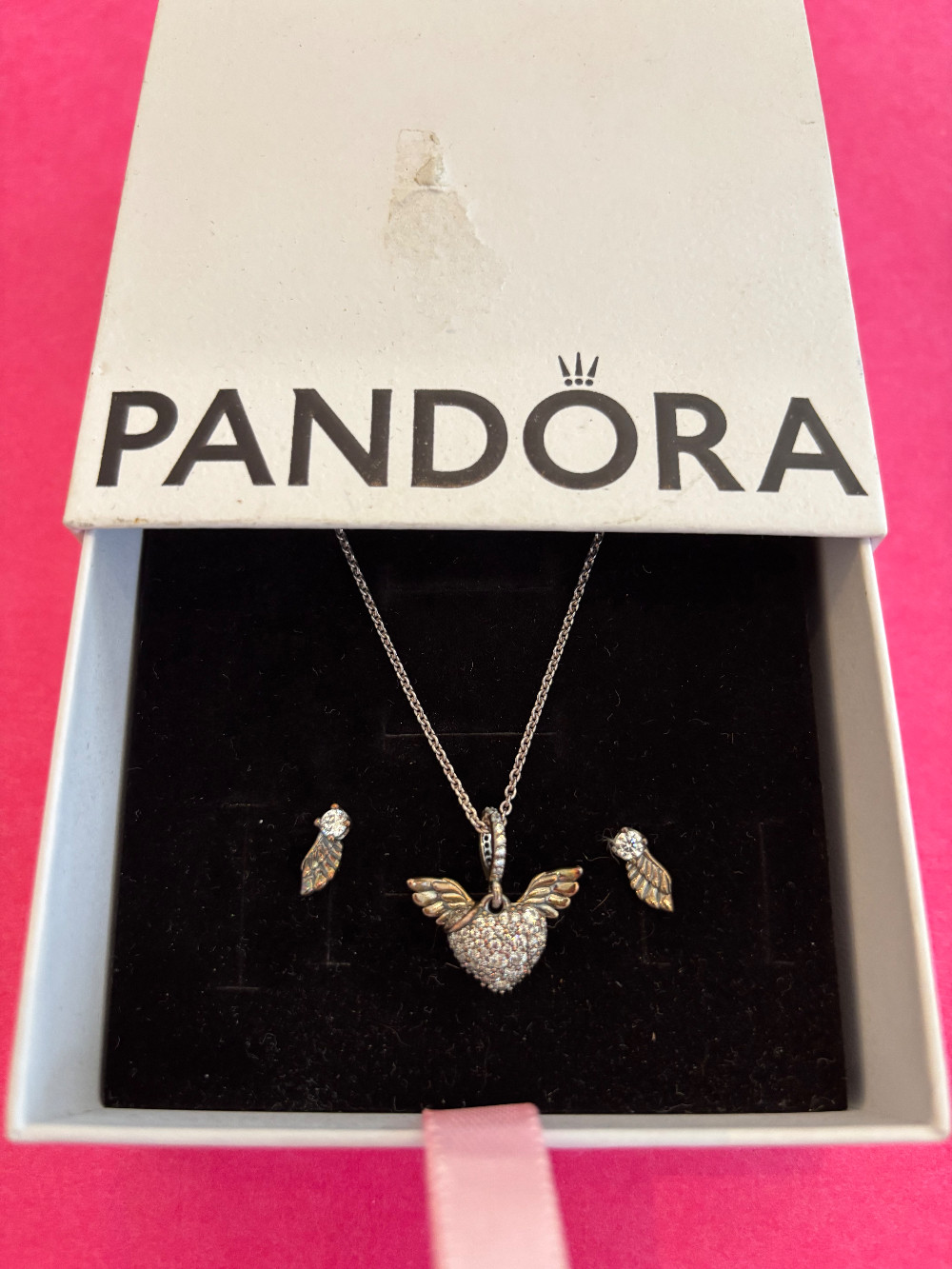Pandora Heart necklace with wing earrings NIB