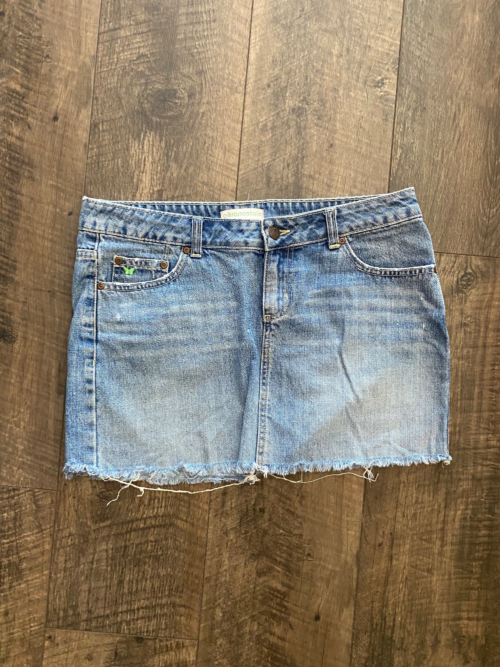 Aeropostale denim skirt size 8