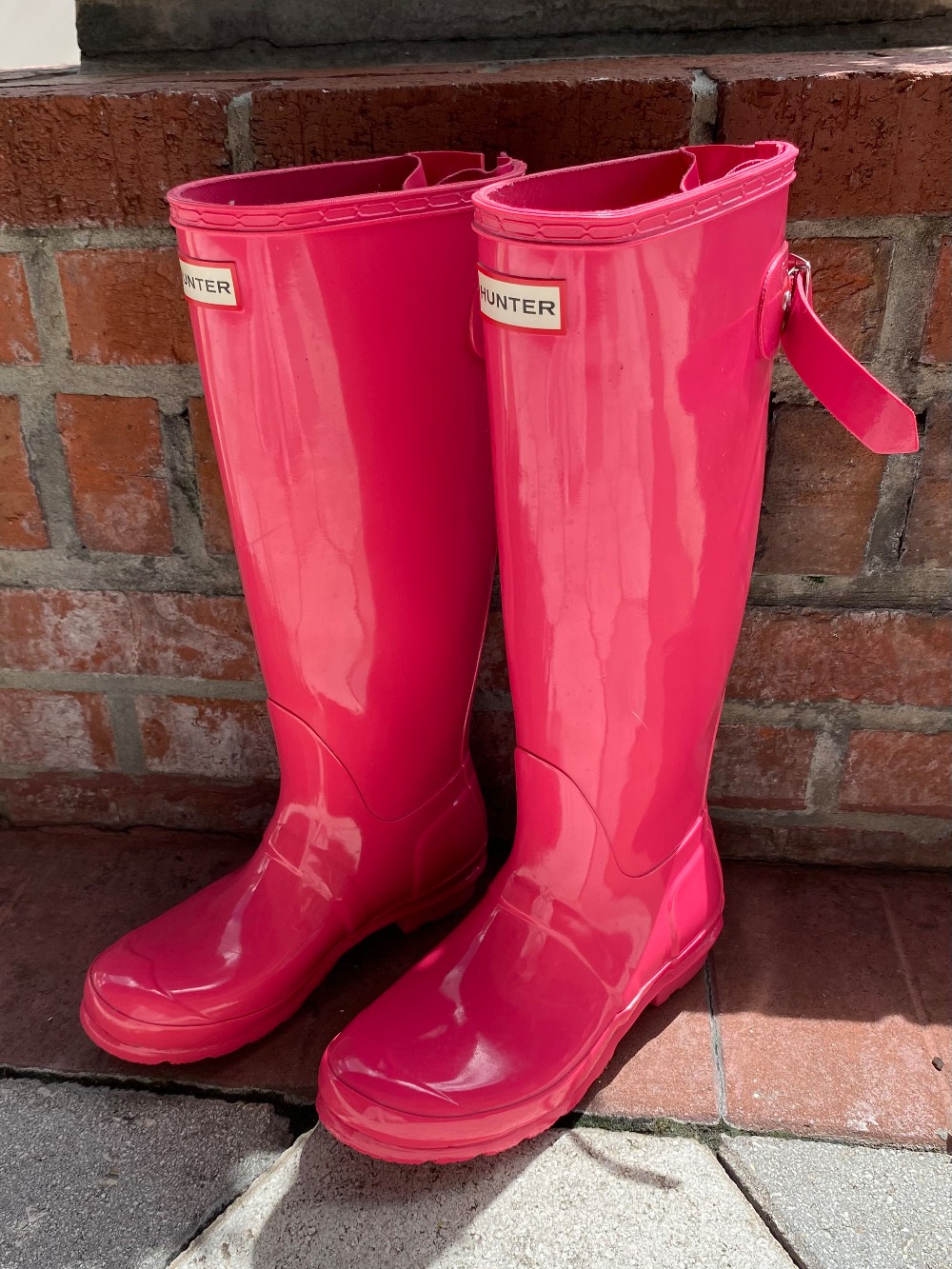 Hunter Crimson Pink Boots size 6