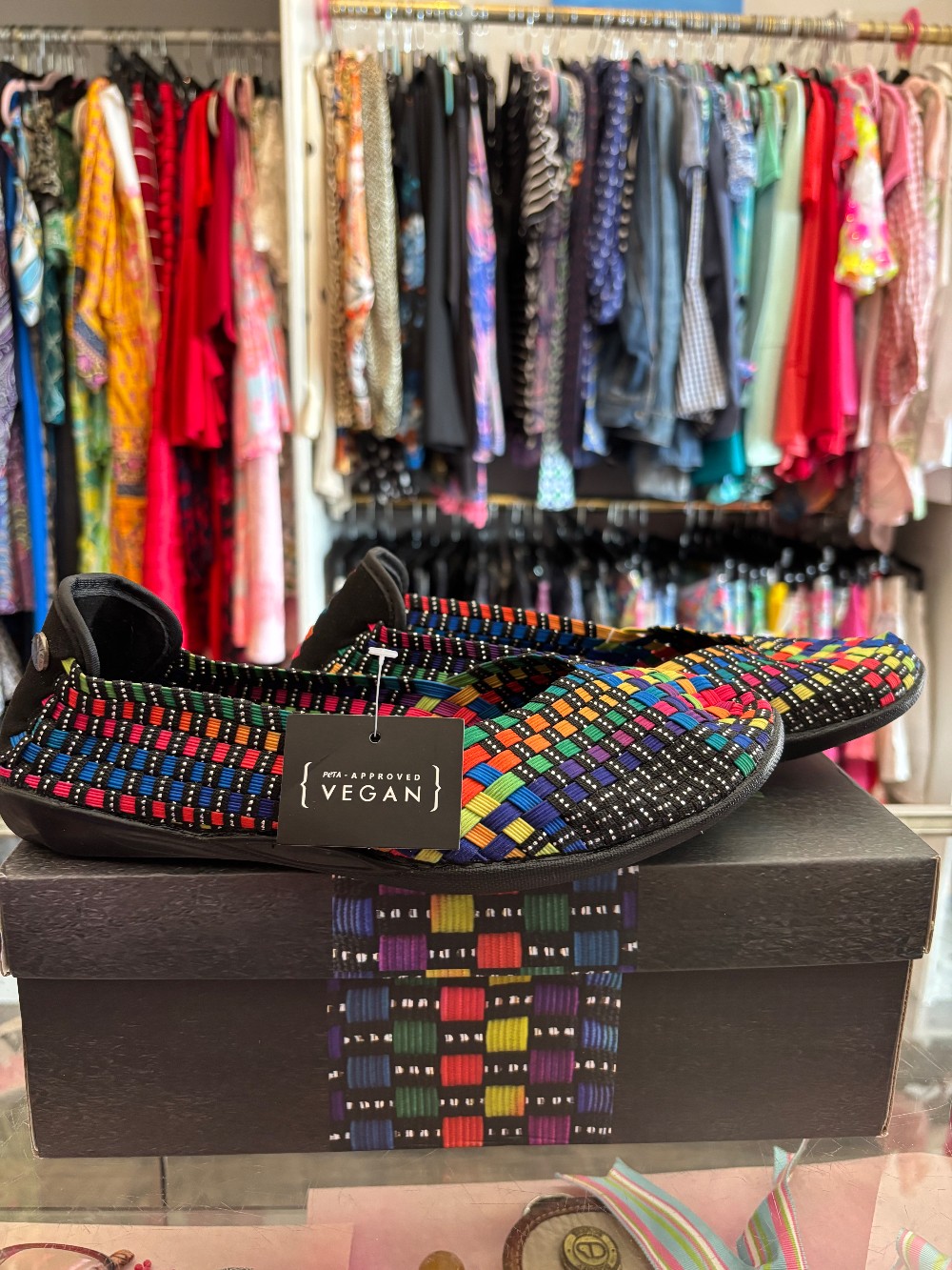 Bernie Mev Catwalk rainbow shoes size 39 (runs very small) NIB