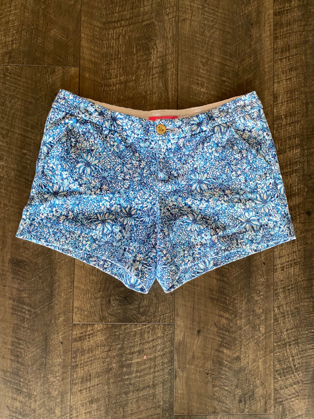 Lilly Pulitzer blue floral shorts size 6