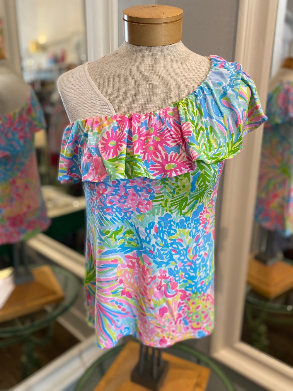Lilly Pulitzer one shoulder tee size small