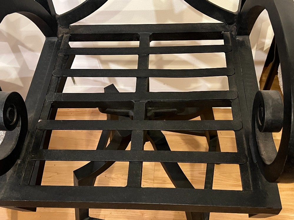 Black Swiveling Outdoor Bar Stool