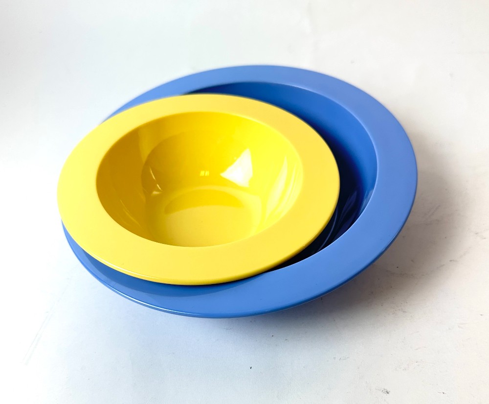 Vintage Tupperware Nesting Plate & Bowl Set New