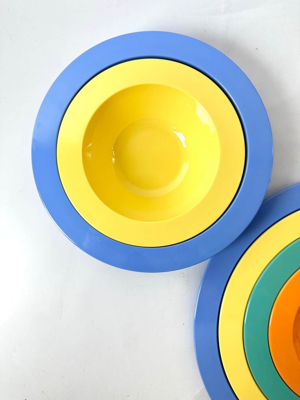 Vintage Tupperware Nesting Plate & Bowl Set New