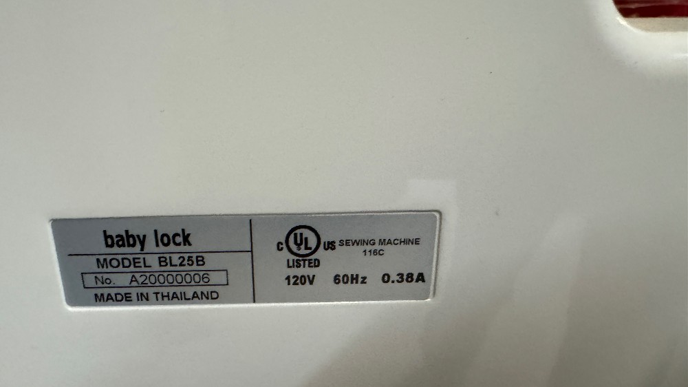 Baby Lock Joy Sewing Machine Multiple Stitch Model #BL25B (Powers On)