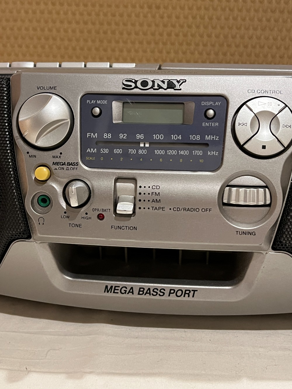 Sony CFD-V7 CD Radio Cassette-Corder (Untested)
