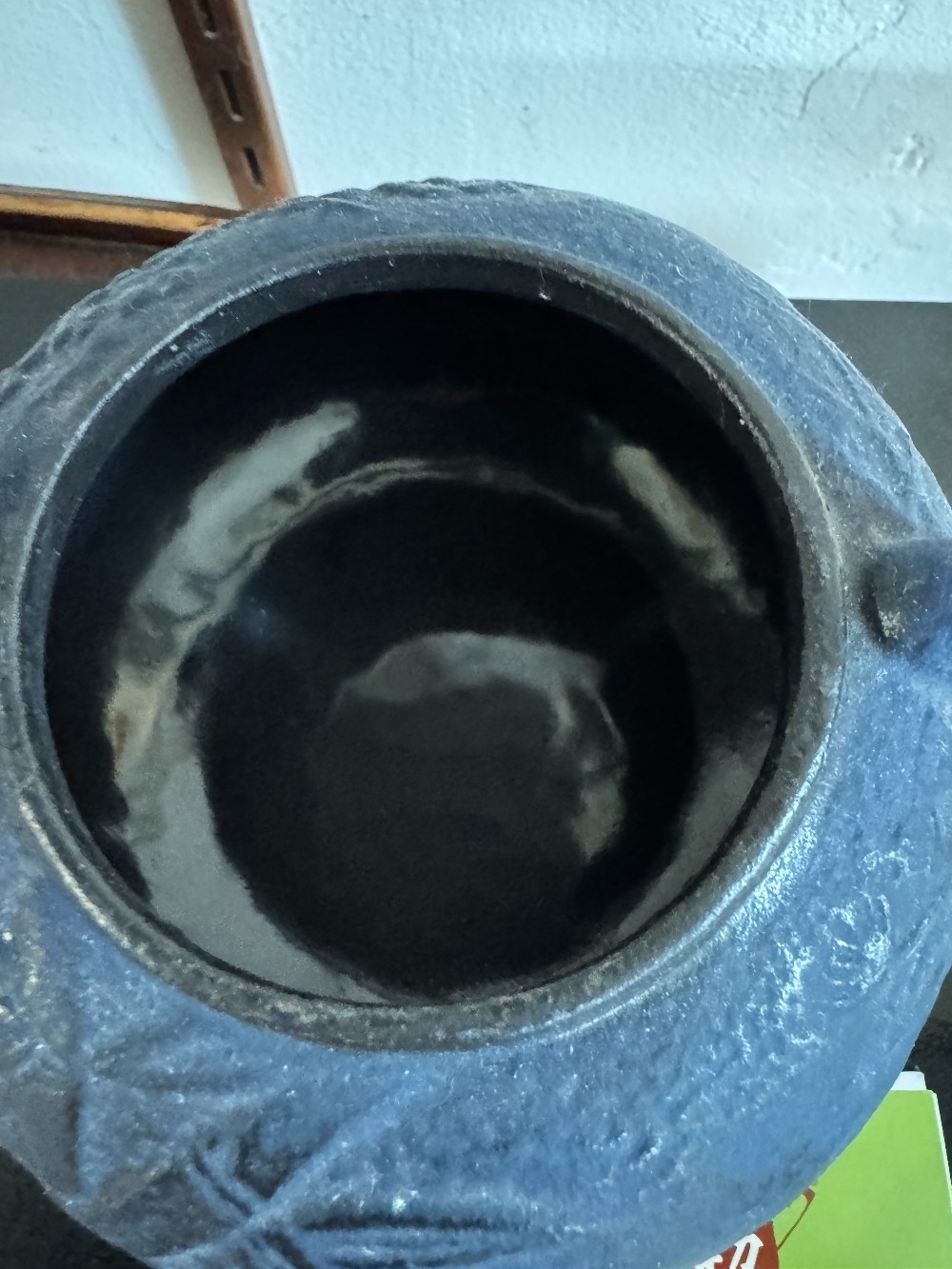 Unity Cast Iron Teapot / Dark Blue with Bamboo Design