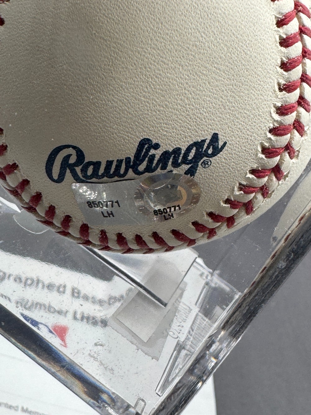 Johnny Bench Autographed 