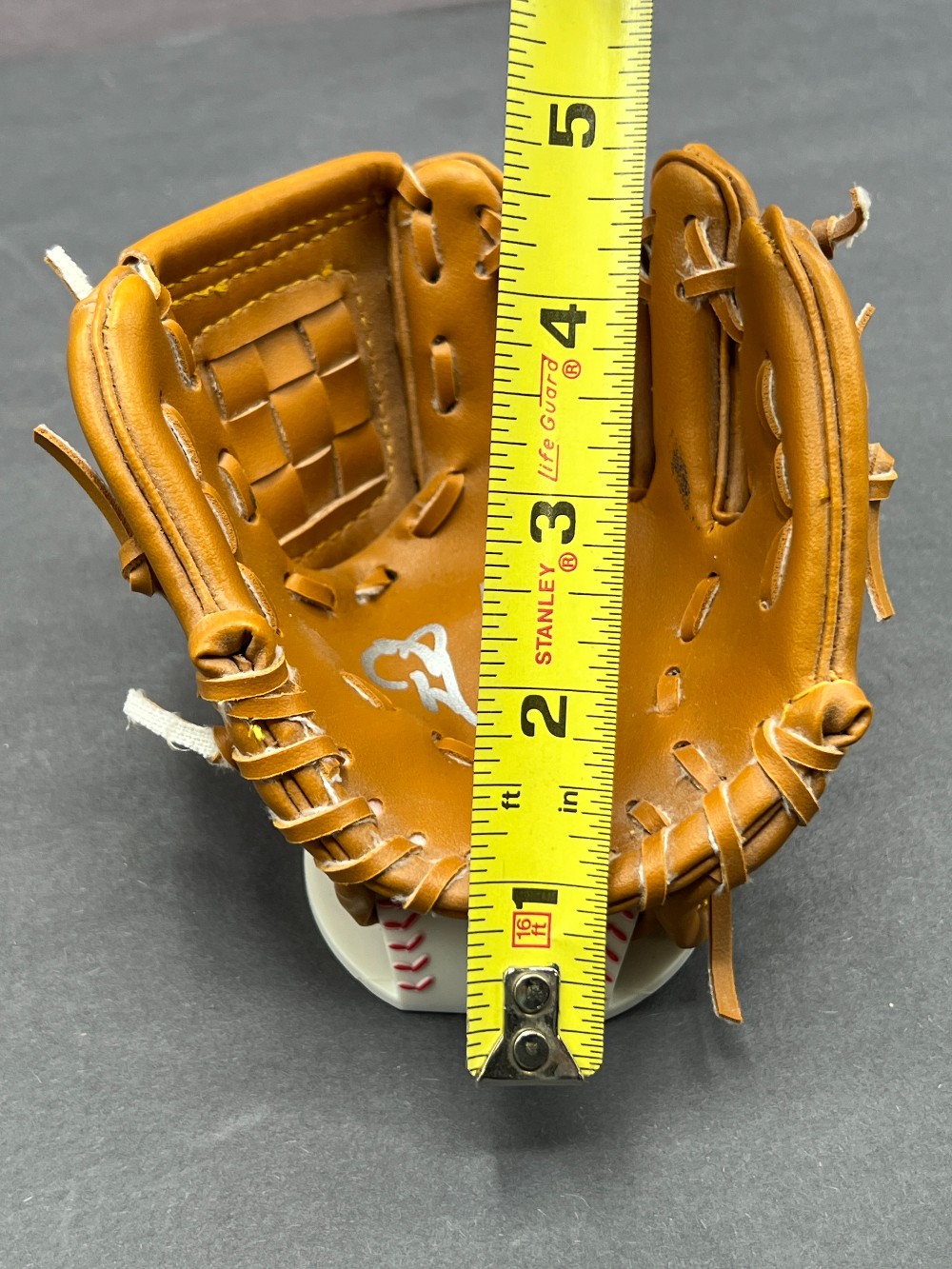 Unknown Player Signed Miniature Rawlings SF Glove, 