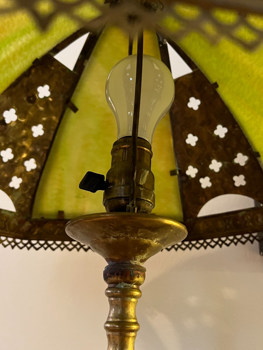 Slag? Glass Lamp (Turns On)