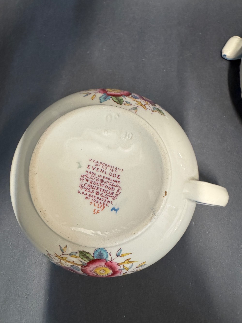 Evenlode Wedgwood Sugar Bowl with Lid and Creamer