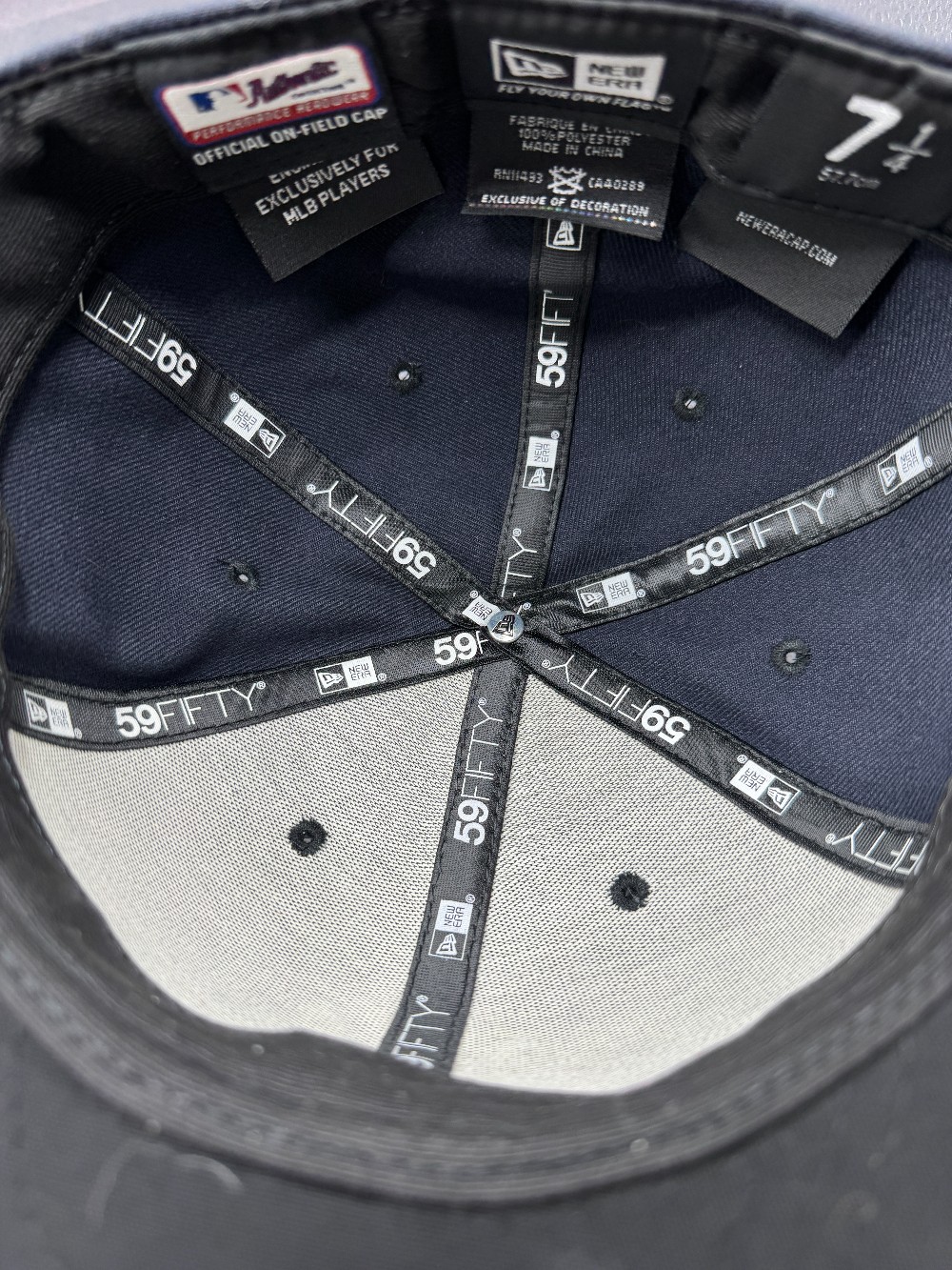 Bernie Williams Autographed NY Yankees #51 Retirement Logo New Era Cap 