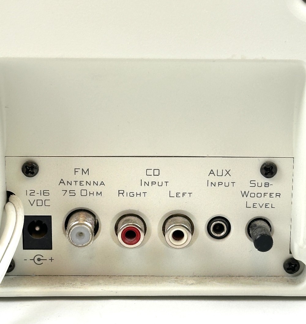 Vintage Cambridge Soundworks Model 88 Henry Kloss Tabletop Radio