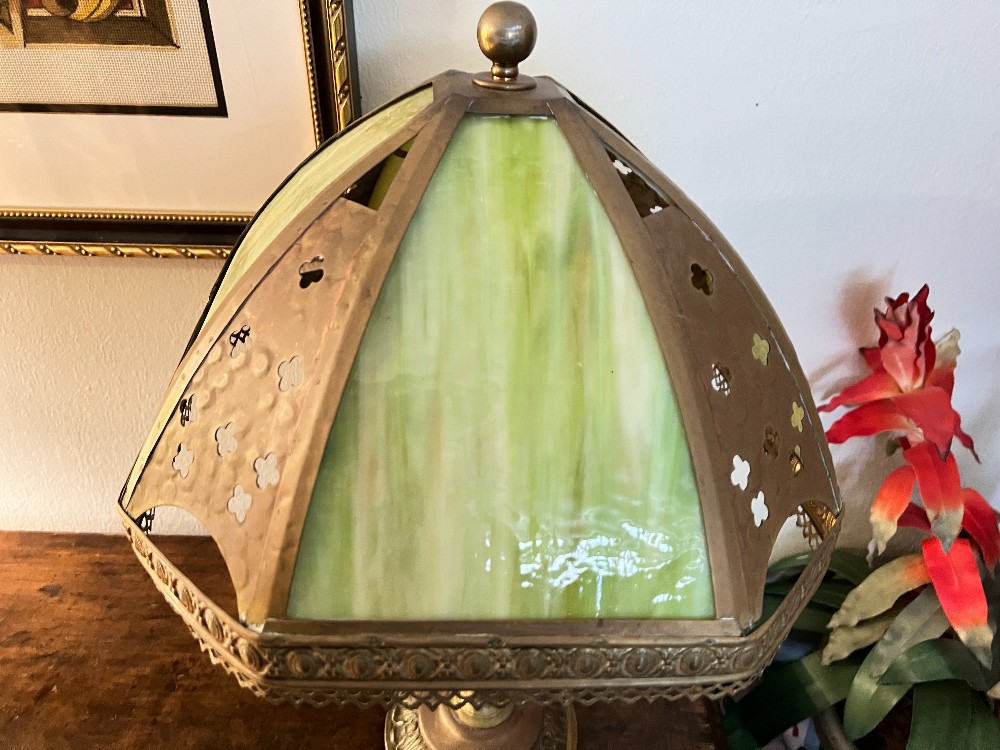 Slag? Glass Lamp (Turns On)