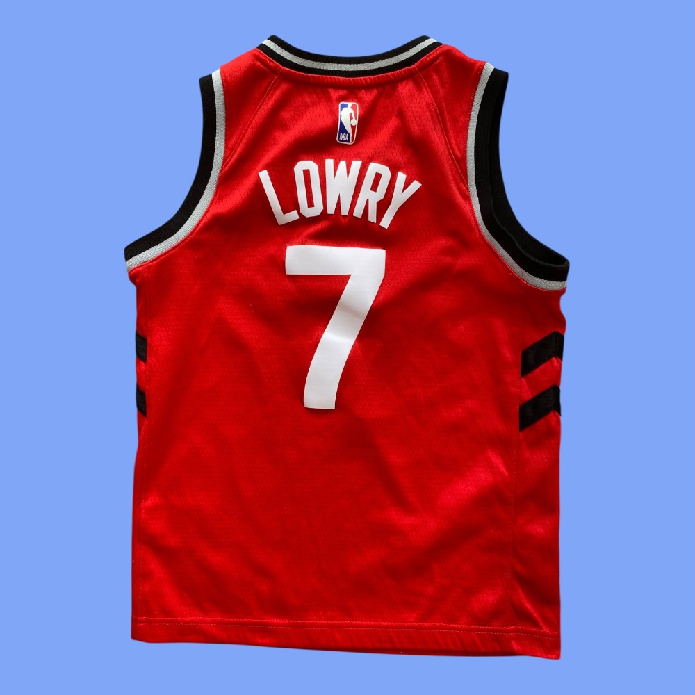 raptors jersey fits 8-10y