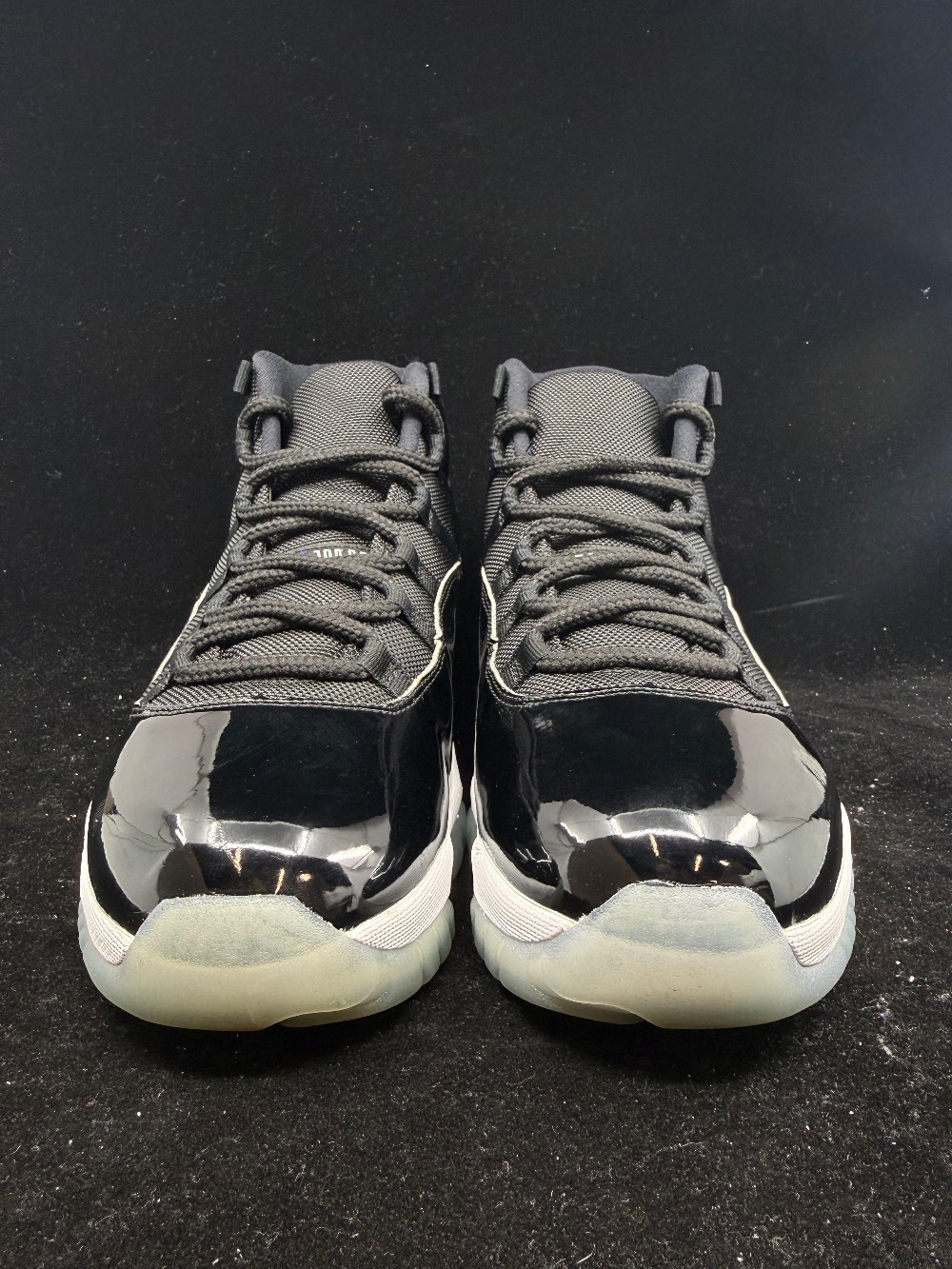 *USED* AJ 11 - SPACE JAM (2016)