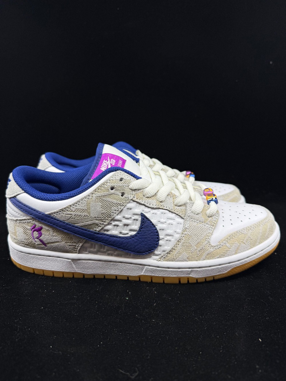 *VNDS* NIKE SB DUNK LOW - RAYSSA LEAL
