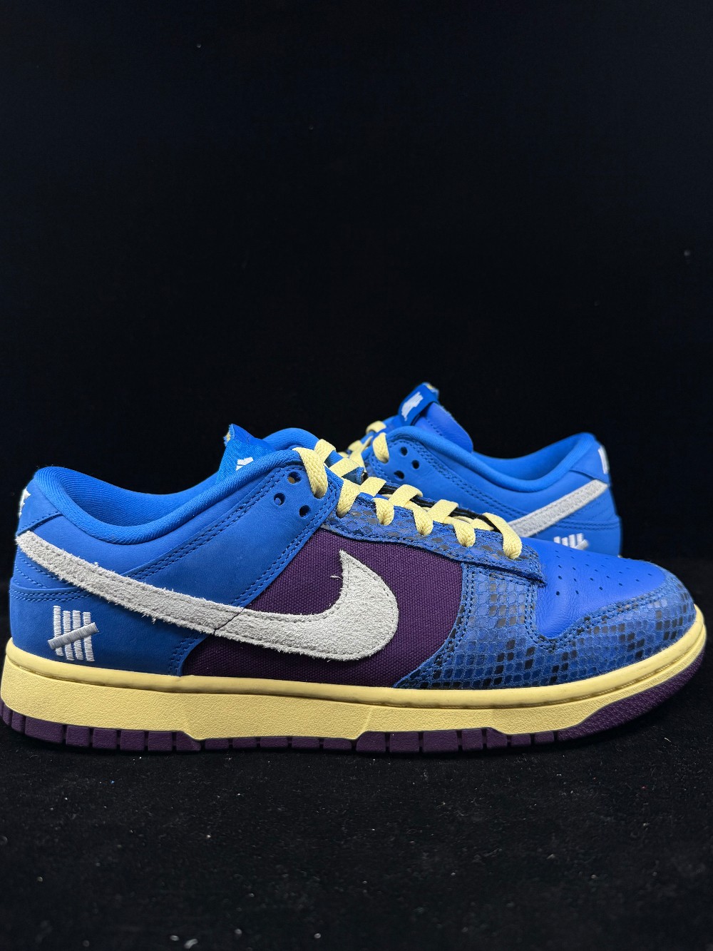 *USED* NIKE DUNK LOW X UNDEFEATED - 5 ON IT DUNK VS AF1