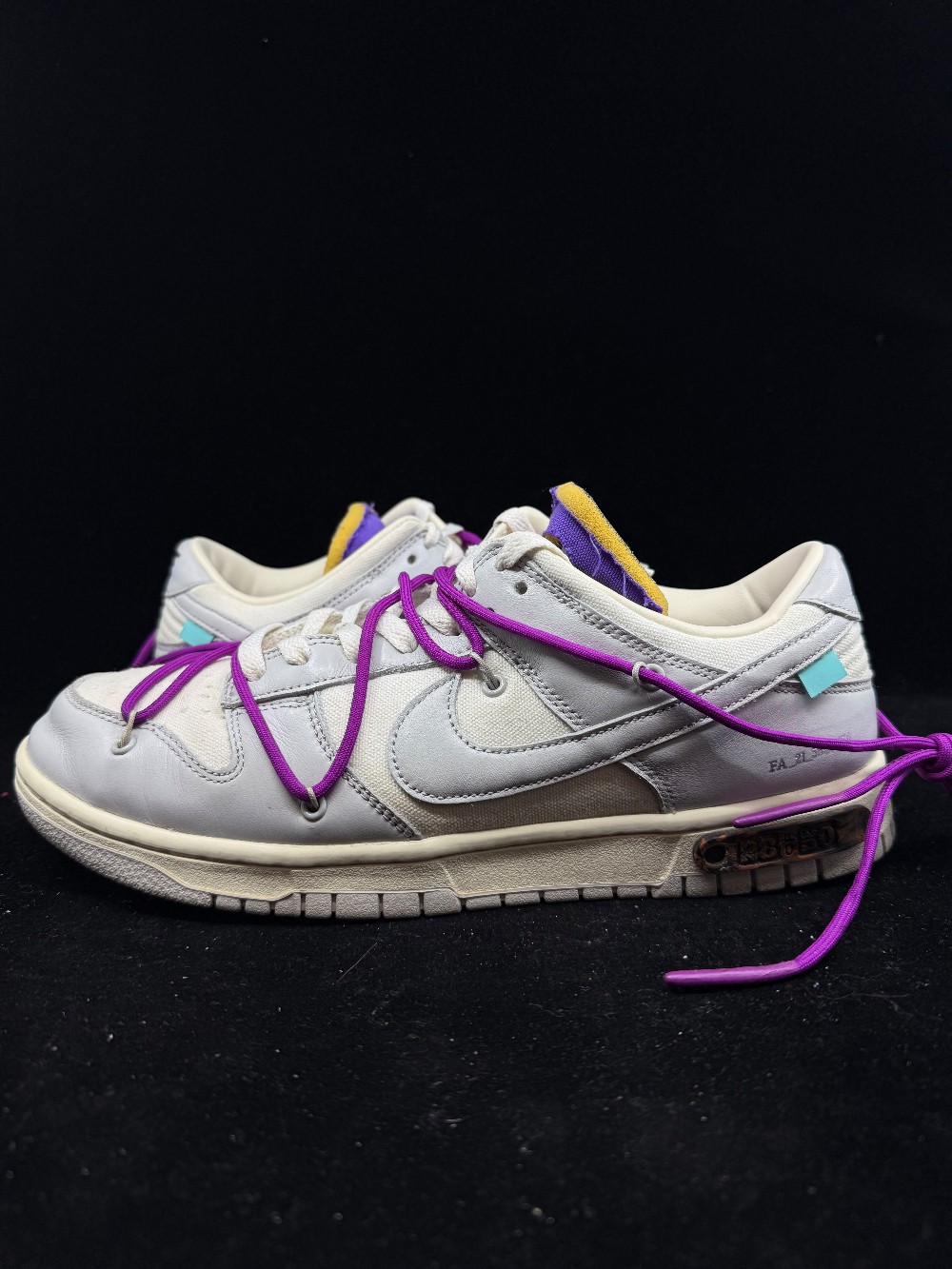 *USED* NIKE X OFF WHITE DUNK LOW - LOT 28