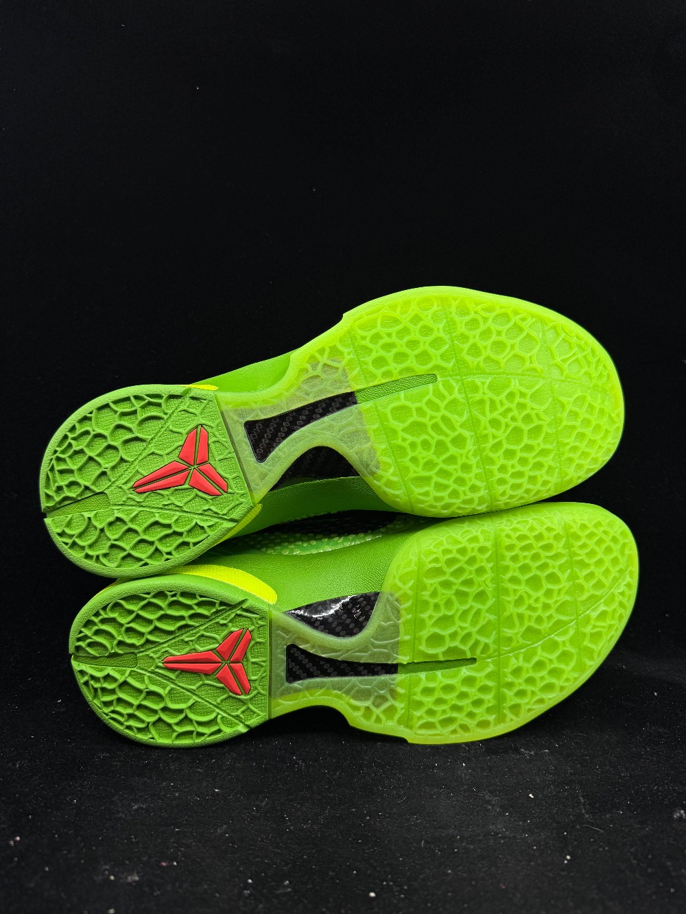 NIKE KOBE 6 PROTRO - GRINCH (2020)