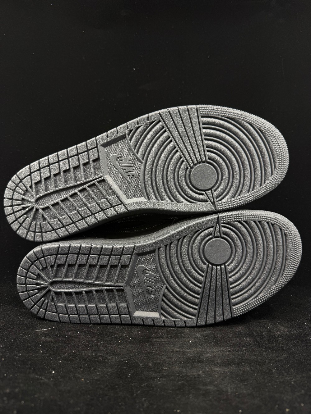 AJ 1 LOW X TRAVIS SCOTT - BLACK PHANTOM