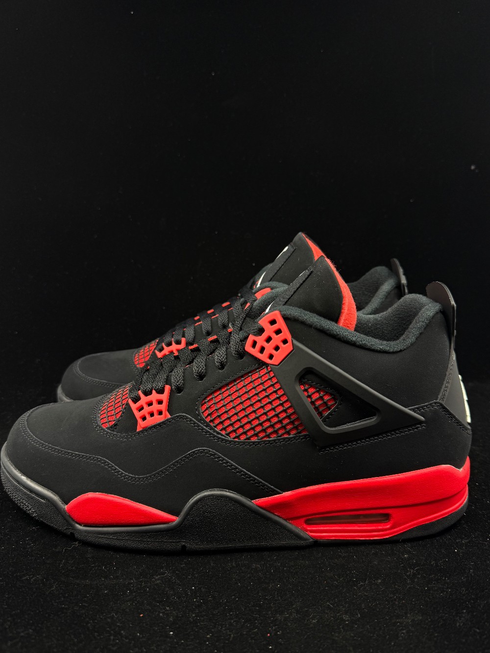 AJ 4 - RED THUNDER