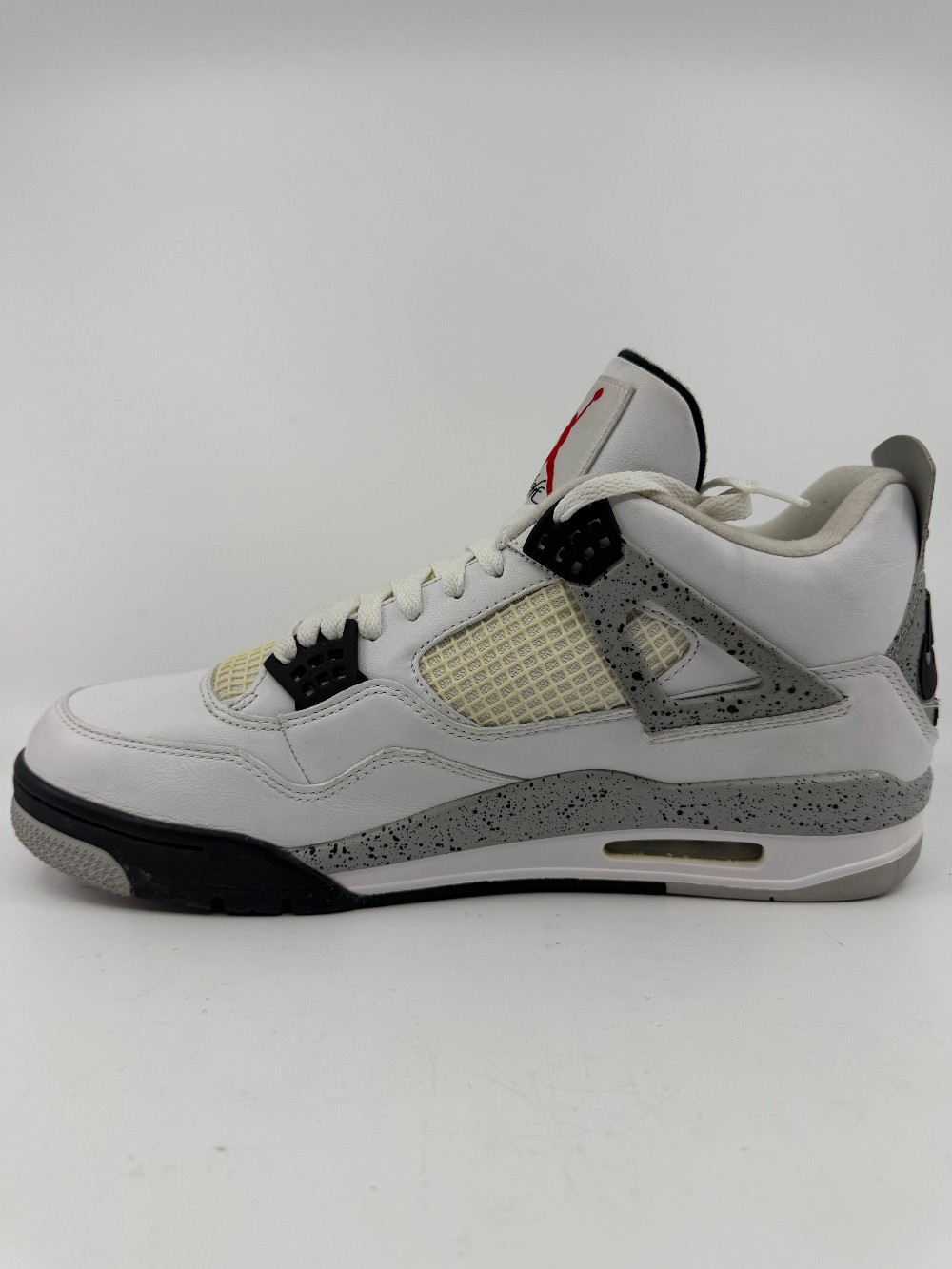 *USED/NO BOX* AJ 4 - WHITE CEMENT (2016)