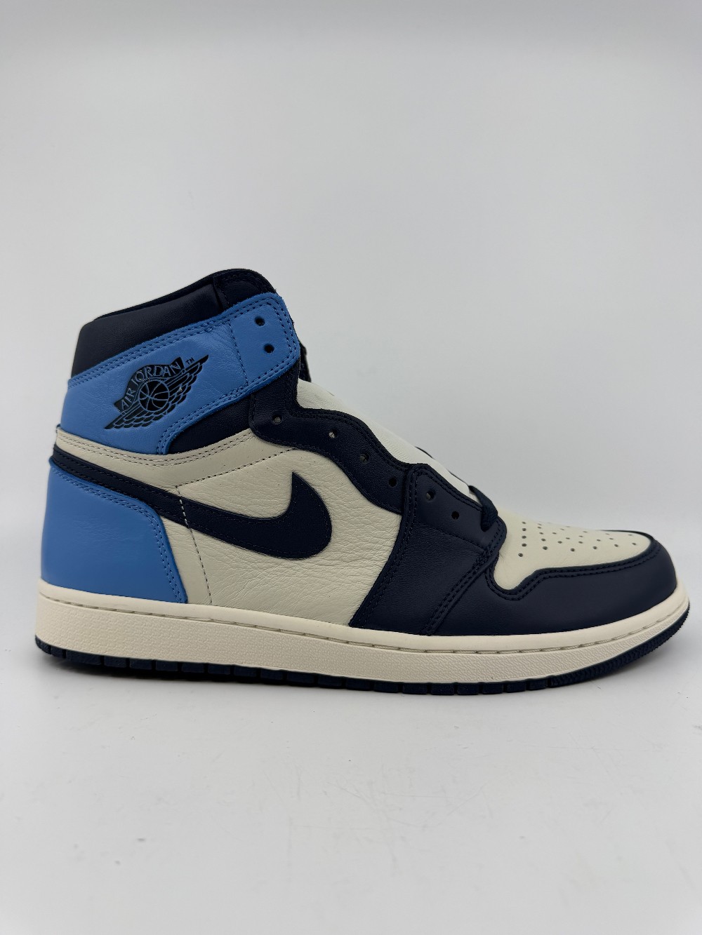 AJ 1 - OBSIDIAN