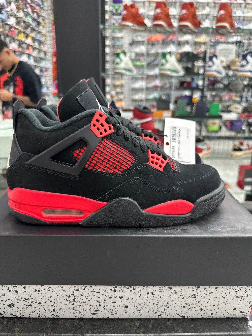 *USED* AJ 4 - RED THUNDER