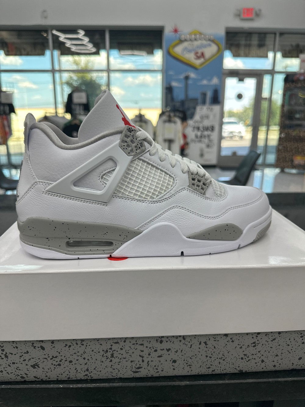 AJ 4 - WHITE OREO (2021)