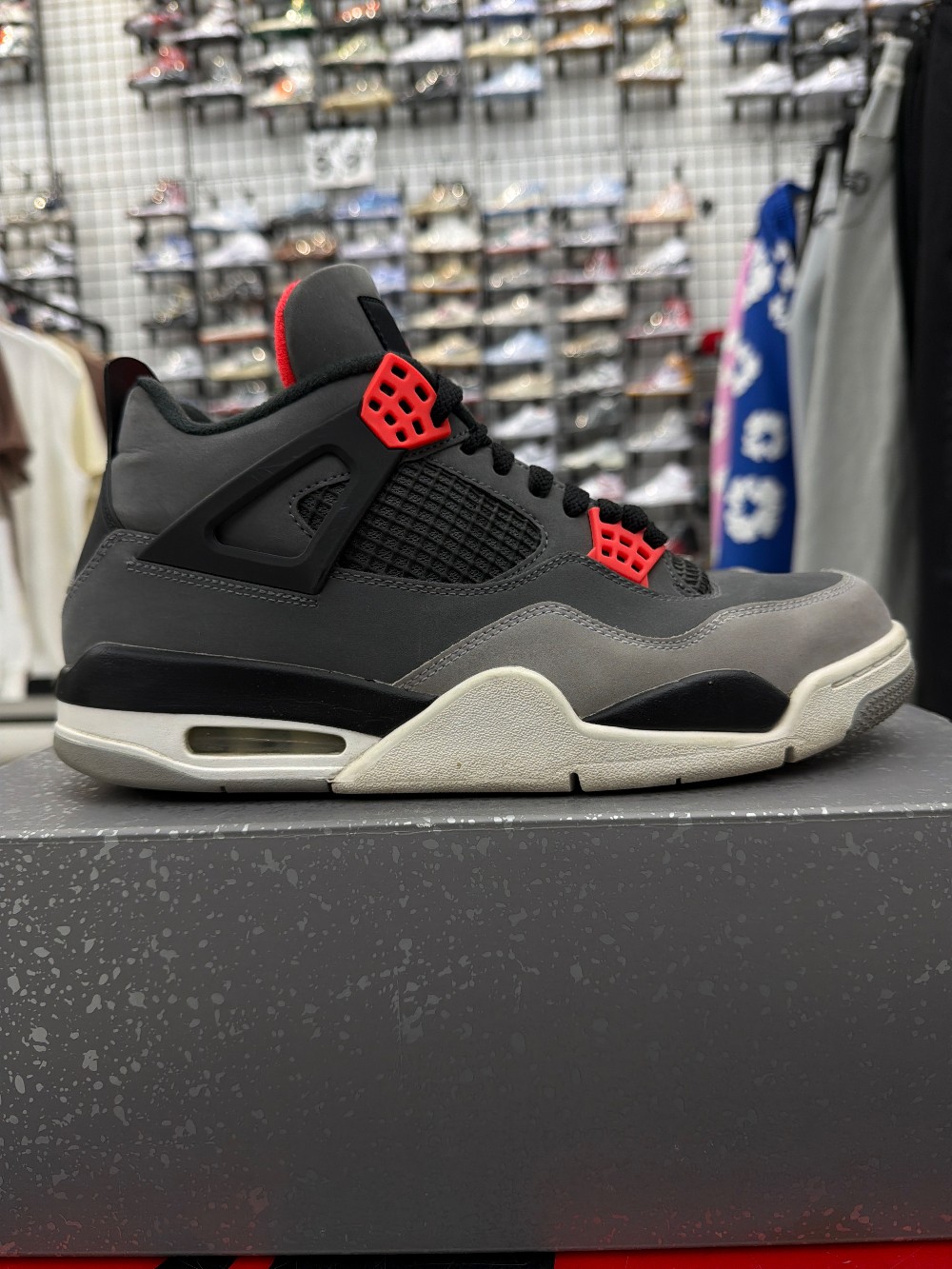 *USED* AJ 4 - INFRARED