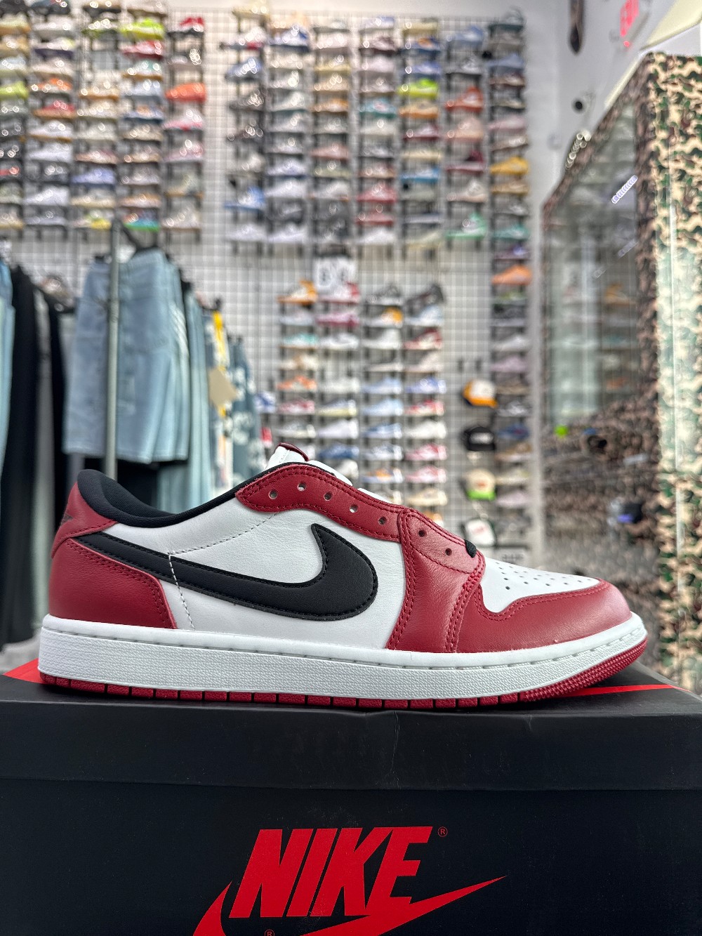 AJ 1 LOW OG - CHICAGO (2025)