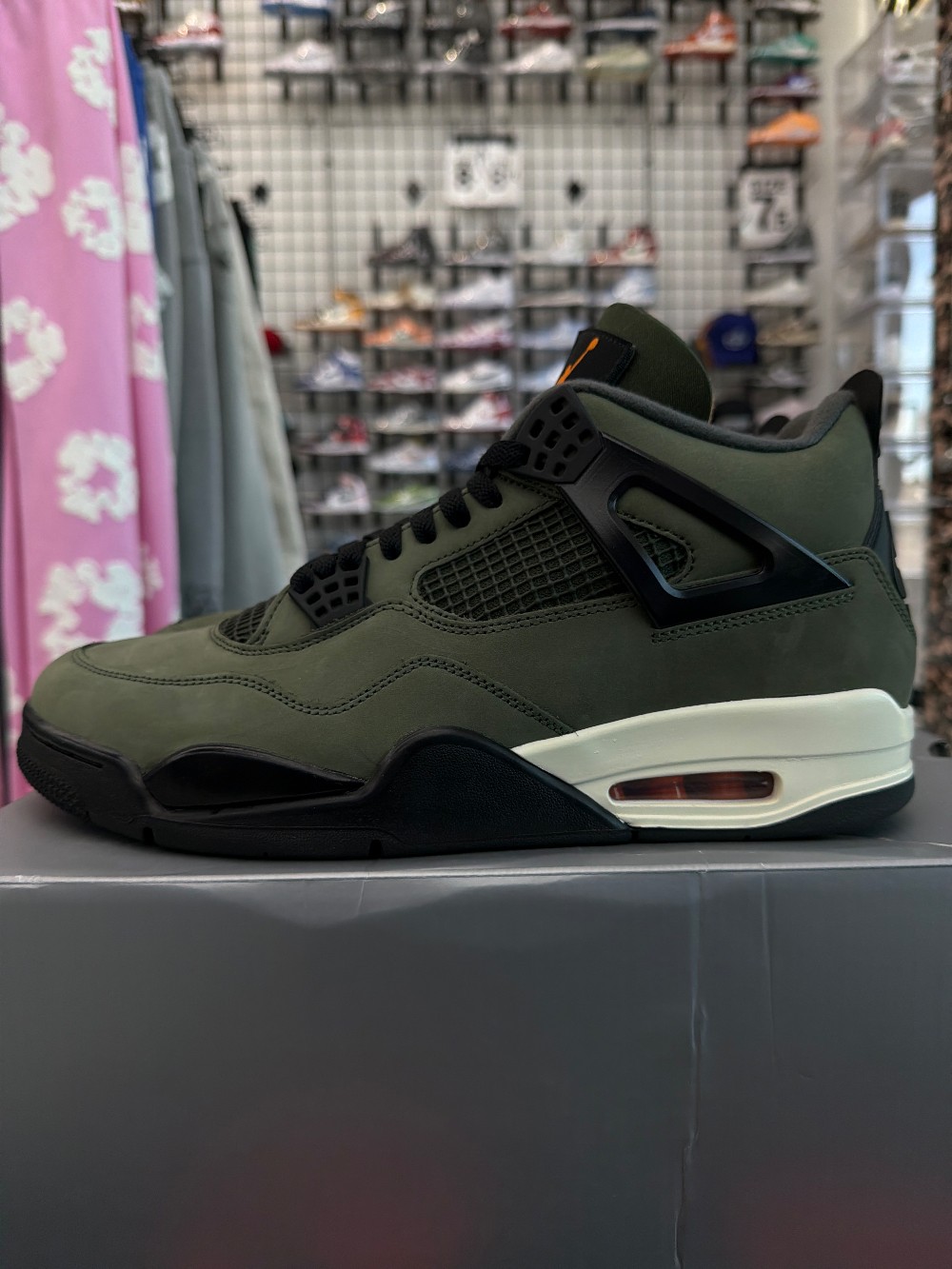*VNDS* AJ 4 - UNDEFEATED (2025)