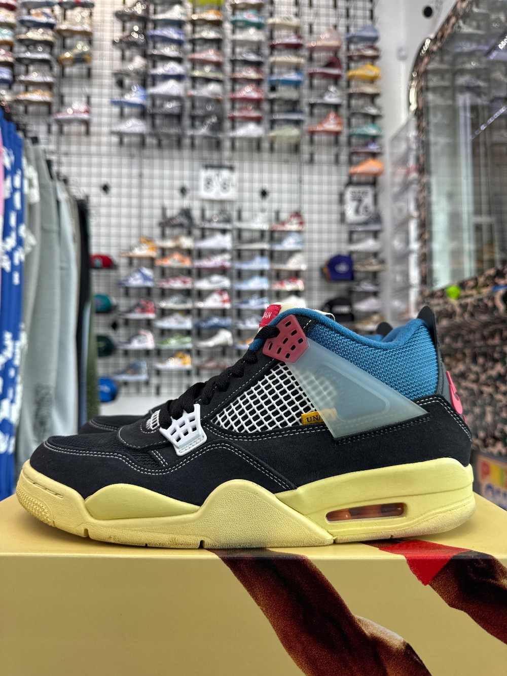 *USED* AJ 4 X UNION - NOIR