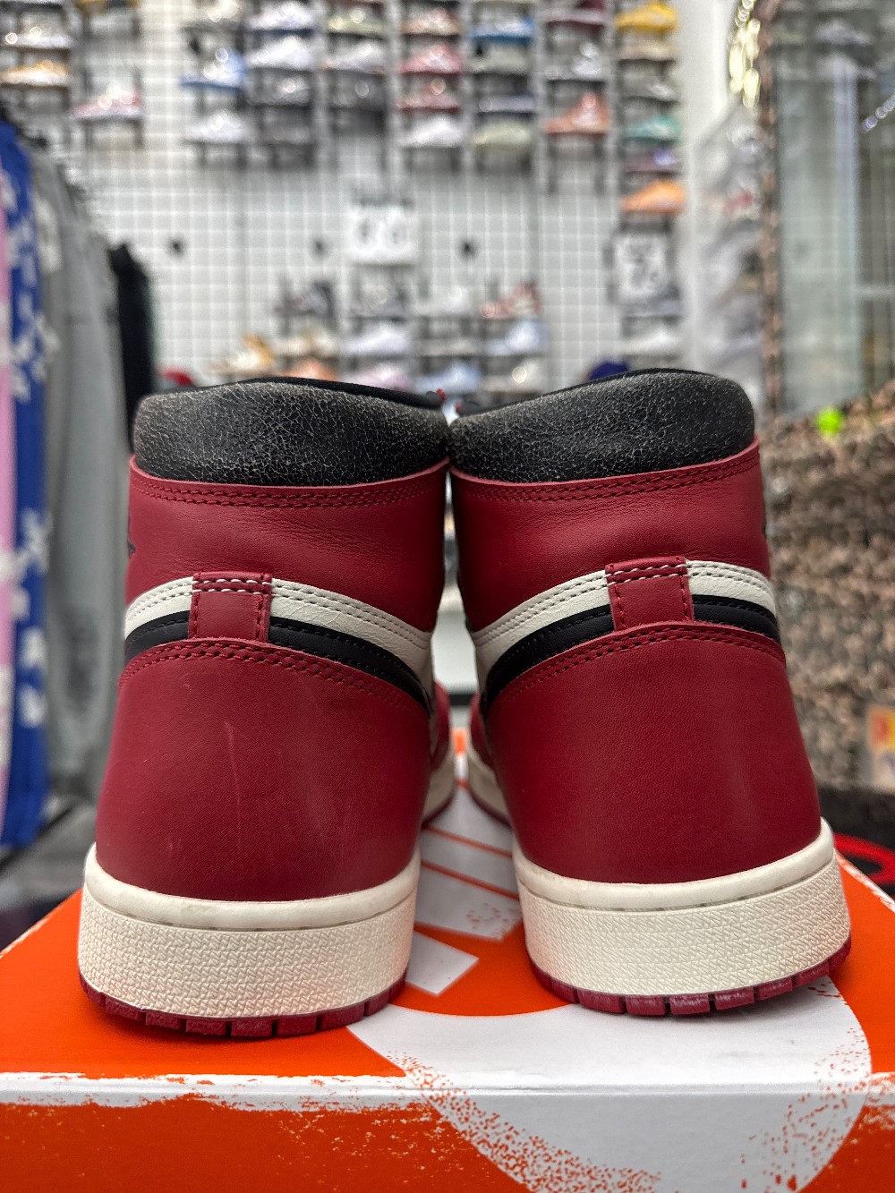 *USED* AJ 1 - CHICAGO LOST AND FOUND