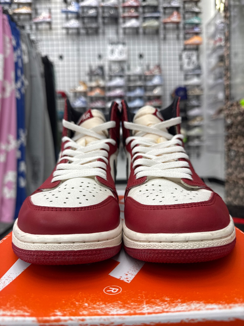 *USED* AJ 1 - CHICAGO LOST AND FOUND
