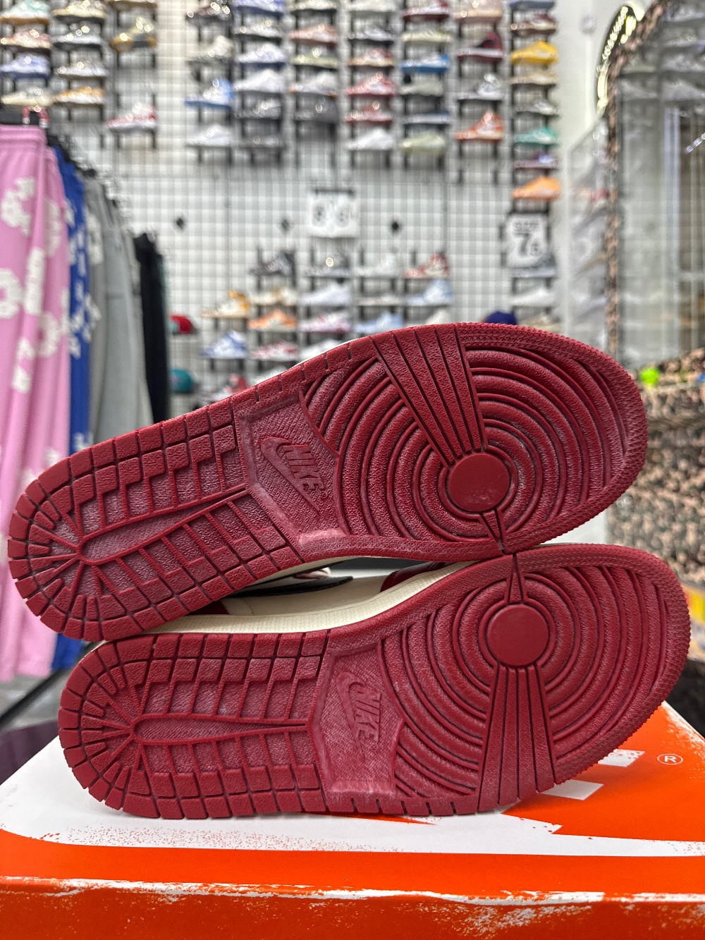 *USED* AJ 1 - CHICAGO LOST AND FOUND