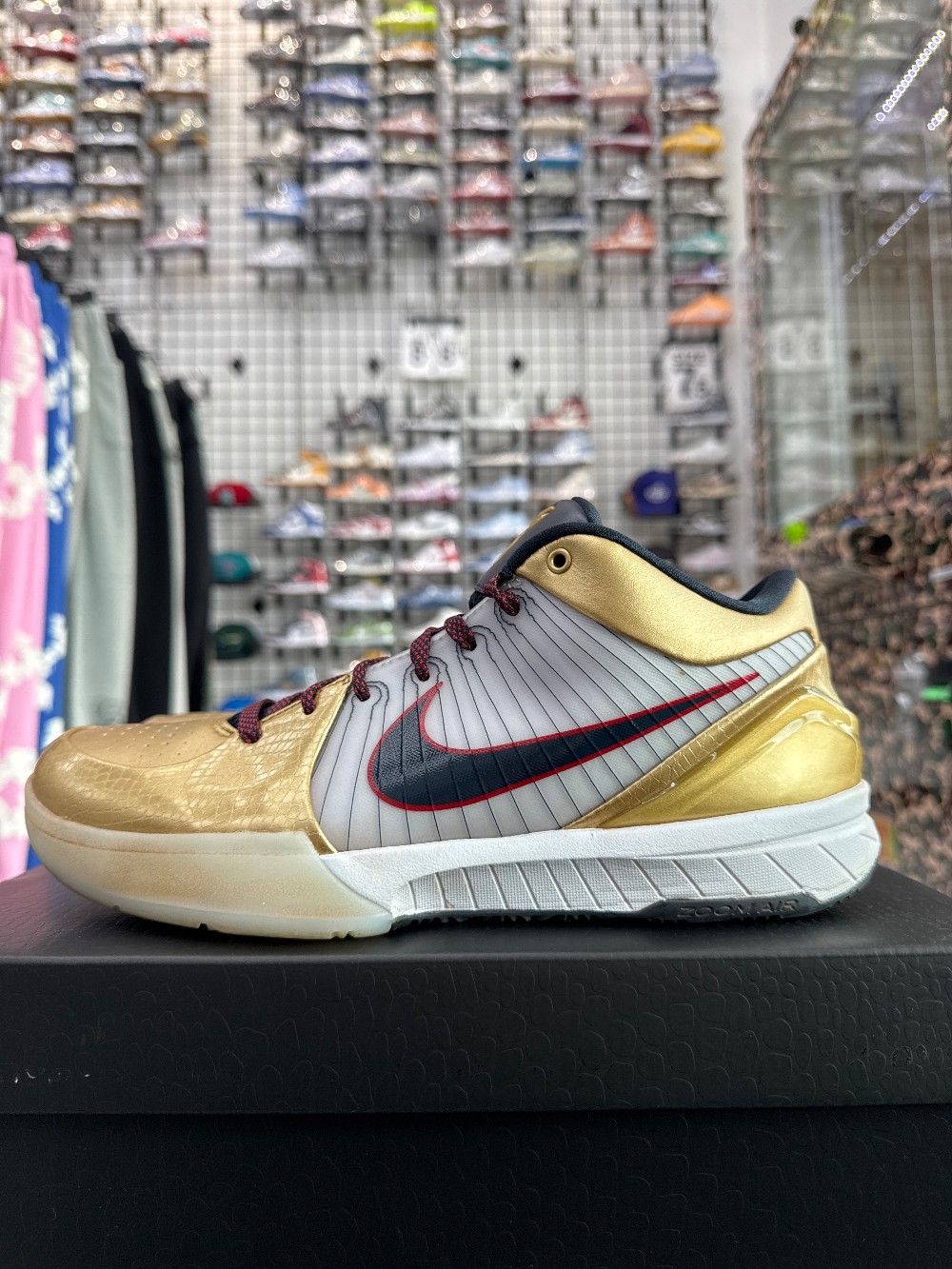 *USED* NIKE KOBE 4 PROTRO - GOLD MEDAL (2024)