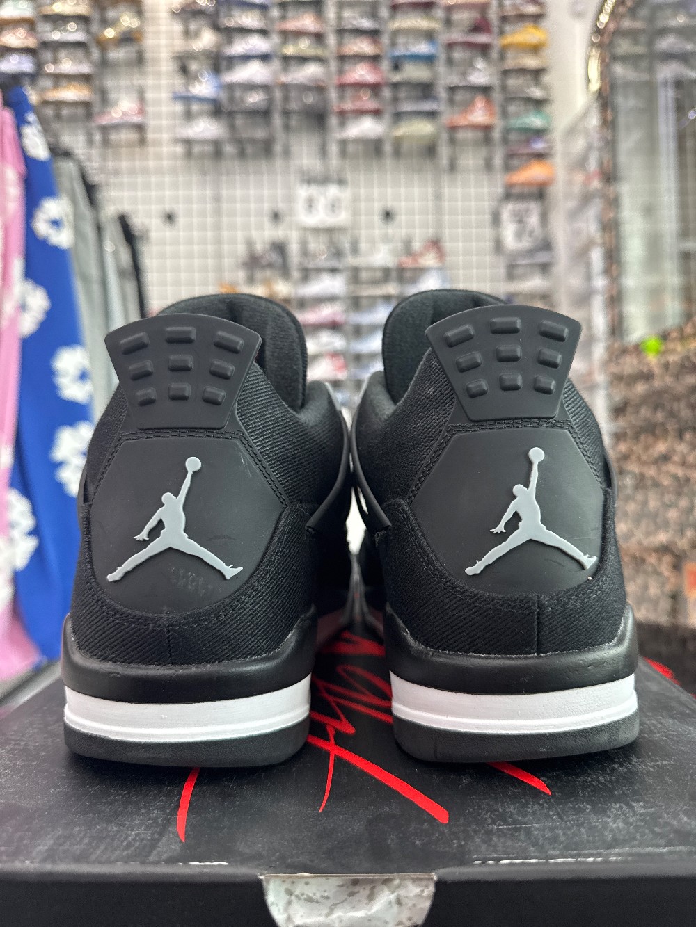 *USED* AJ 4 - BLACK CANVAS