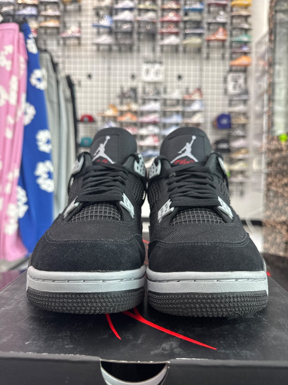 *USED* AJ 4 - BLACK CANVAS