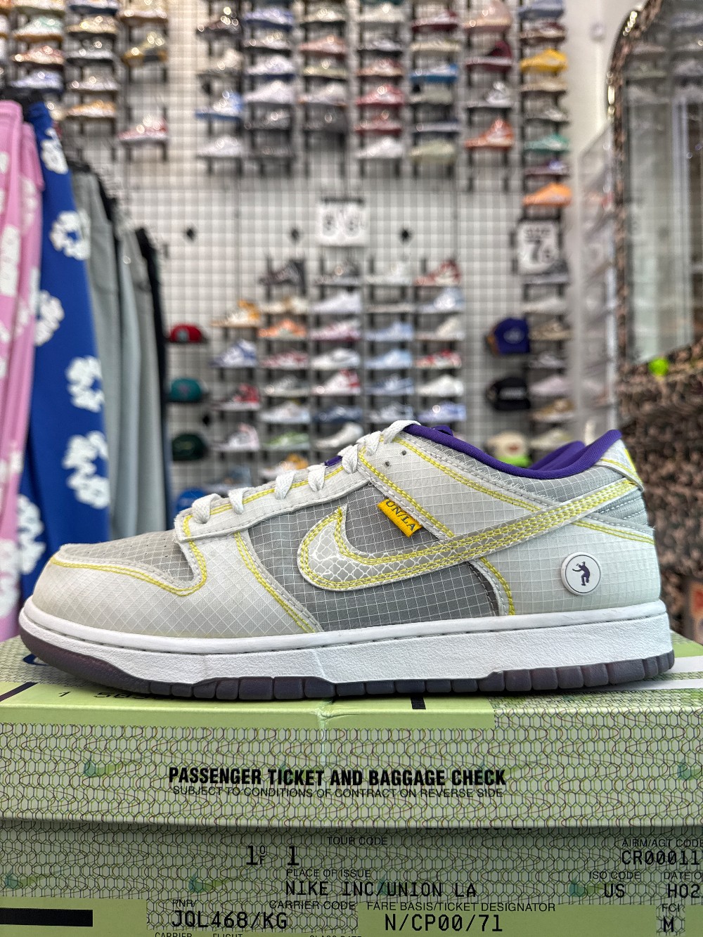 *USED* NIKE DUNK LOW X UNION LA - PASSPORT PACK COURT PURPLE