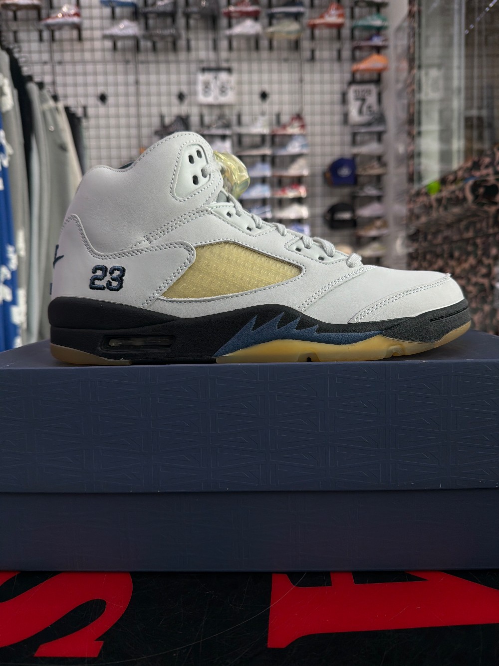 AJ 5 X A MA MANIERE (W) - DAWN