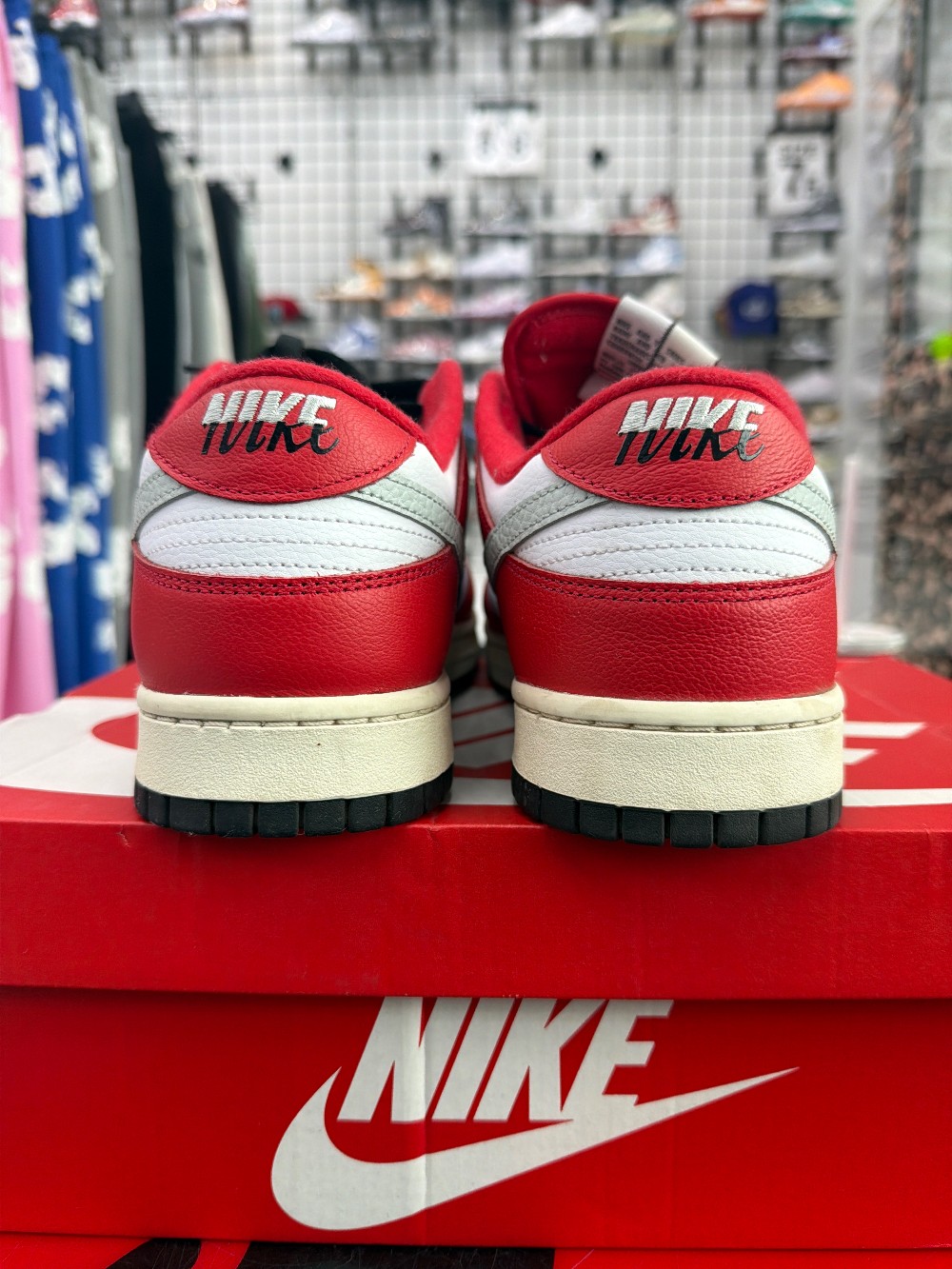 *USED* NIKE DUNK LOW - CHICAGO SPLIT