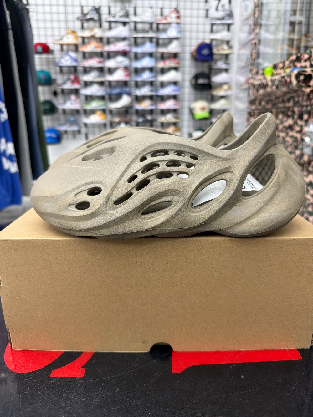 *USED* YEEZY FOAM RNR - STONE SAGE