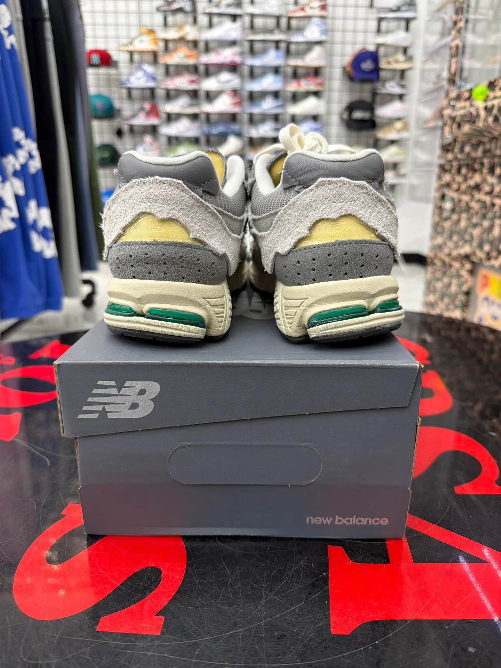 *USED* NEW BLANCE 2002R - PROTECTION PACK - RAIN CLOUD